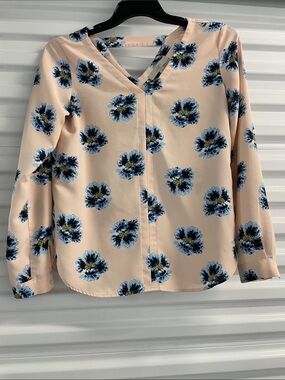 LOFT Peach-Pink Floral V-Neck Blouse with Blue Flowers XS